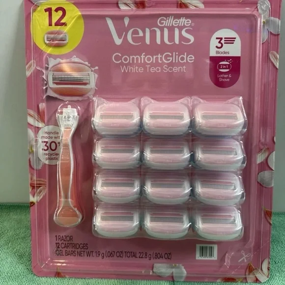 Gillette Venus Comfortglide White Tea Scent 1 Razor Plus 12 Cartridges NEW - Picture 3 of 7